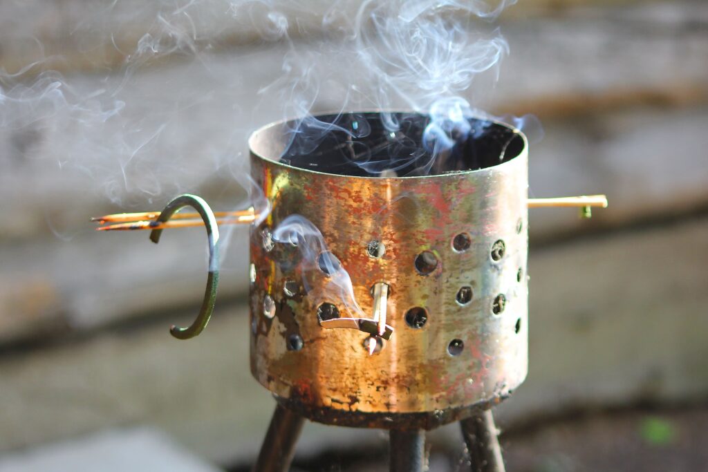 Pot de répulsif anti moustique par fumigation